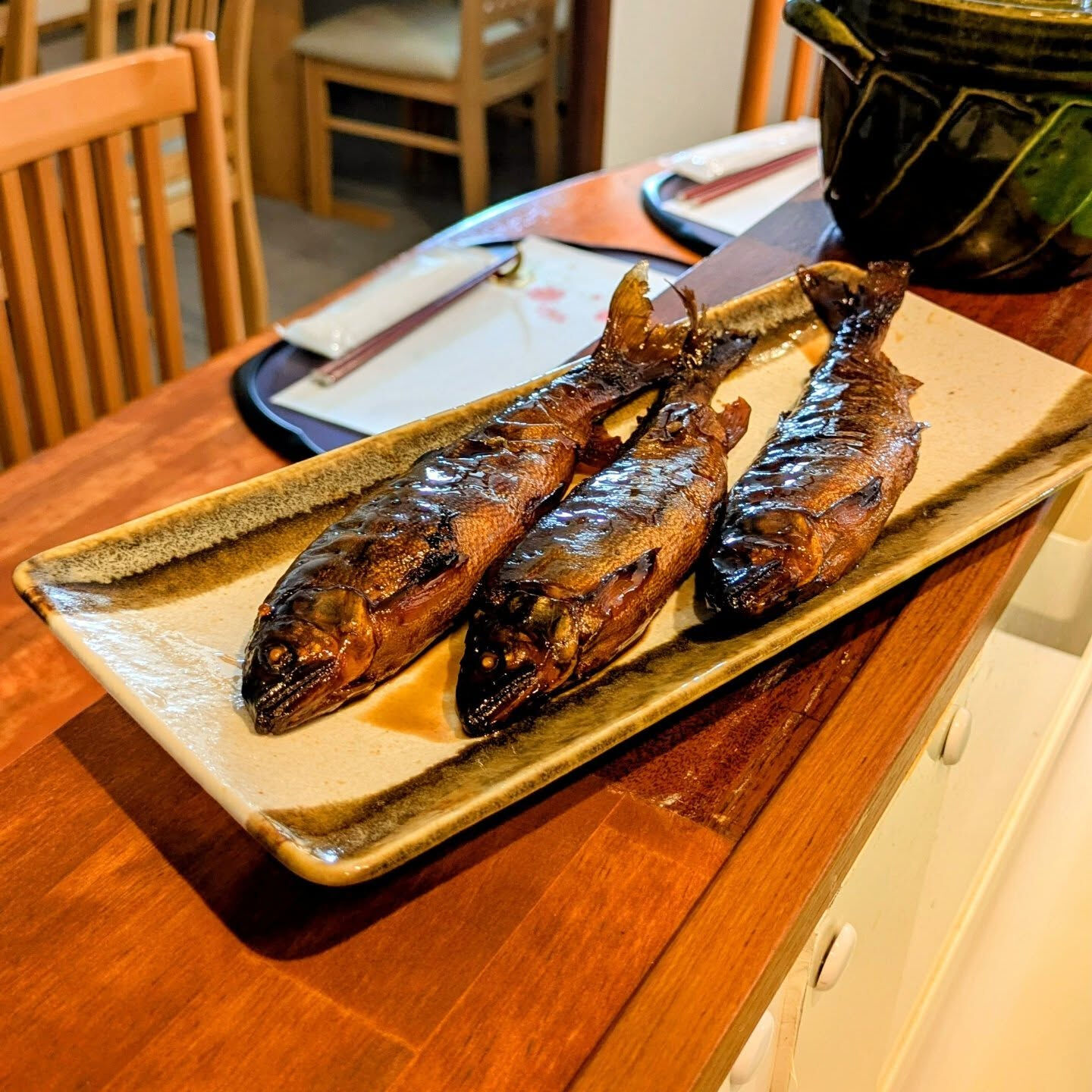 10月のコース用で子持ち鮎甘露煮を仕込みました